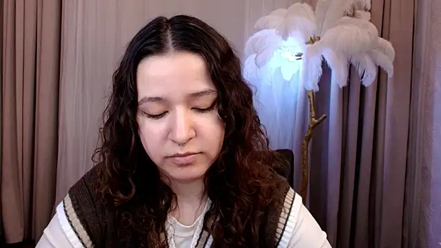 _M1ra_ লাইভ XXX চ্যাট