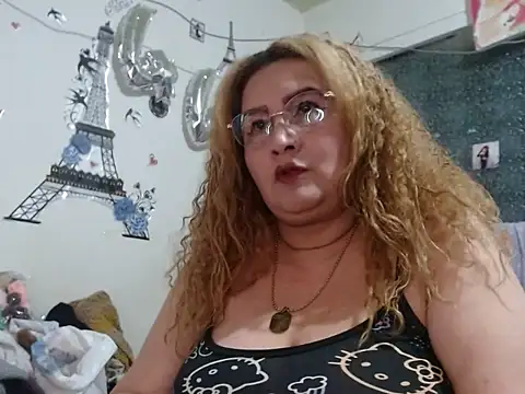 Perla1981-- Chat XXX in diretta