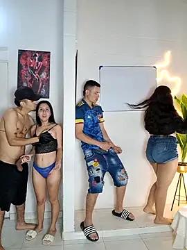 royalgirls_x's Live XXX Chat