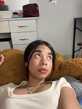 Milleradhara24's Live XXX Chat