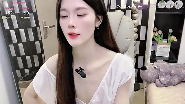 Yueyue-MM 网络视讯表演