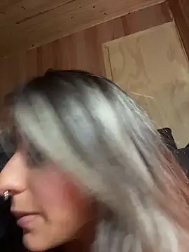 Chatroom XXX en direct de AliceStone19