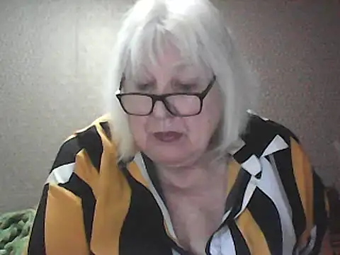 Alexia64231: διαδικτυακό σόου στην κάμερα