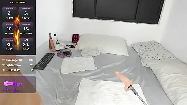 Benjamin_Buster élő XXX-chatje