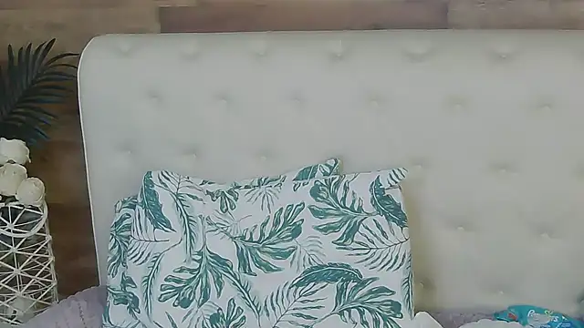 PerfectMom's Live XXX Chat