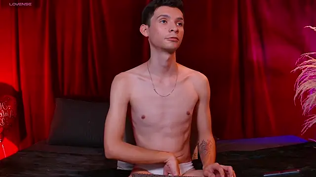 VicenteFerrer's Live XXX Chat