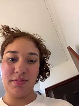 Chat XXX en directo de lana_rousse01