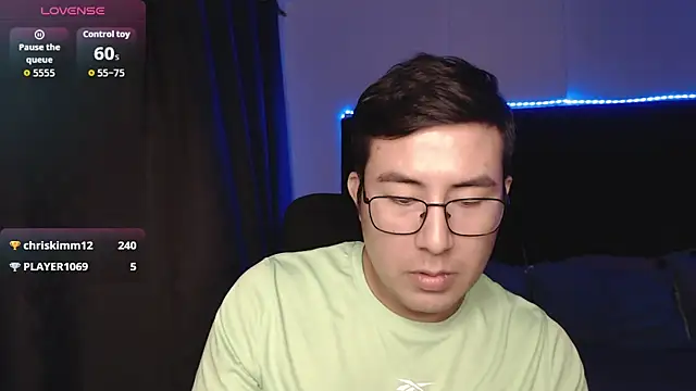 andrewmhilton_ 即時 XXX 聊天