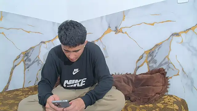 แชท XXX สดของ SaraAndThomas