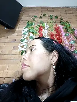 MiaForever1: απευθείας συνομιλία ΧΧΧ