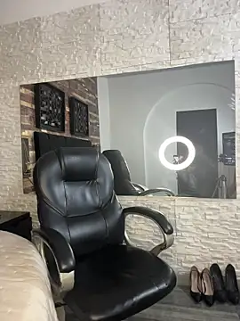 kendra_leroyのウェブカメラショー