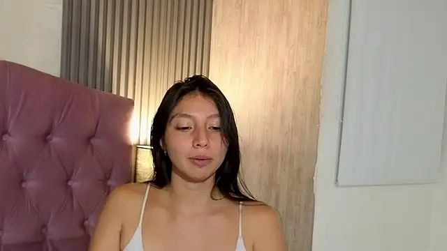 Chat XXX ao vivo de kendall_saenz