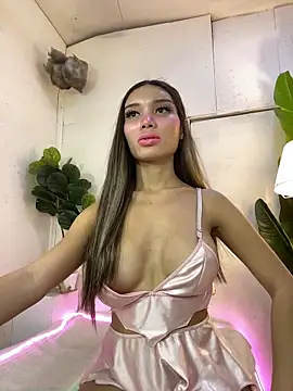 Notaestheticallykylineeのウェブカメラショー