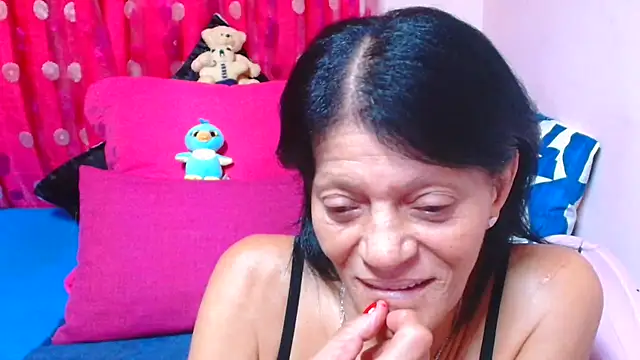 SLUTTYROXY 现场XXX聊天