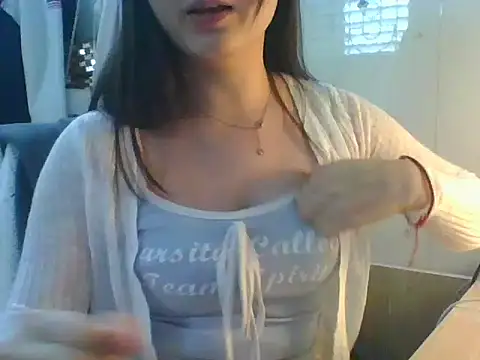 Linzly Chat XXX in diretta