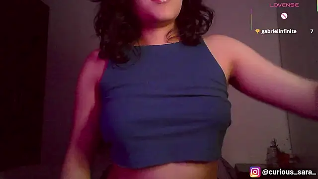 _curiouskitten_ Chat XXX in diretta