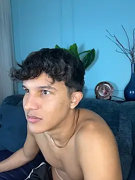 Leo_Savage_ 라이브 XXX 채팅