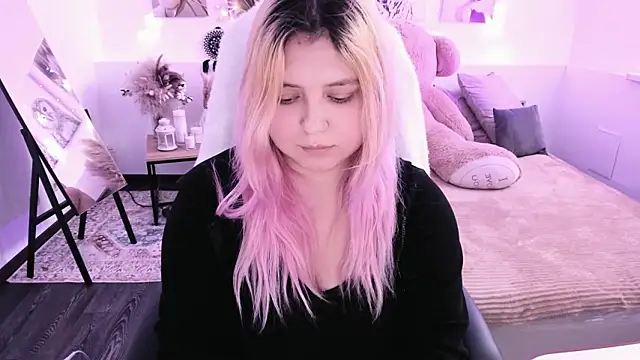 DiaAngell Adlı Modelin Canlı XXX Sohbeti