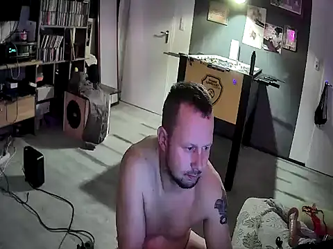 Hornybiboy66 – Naživo XXX chat