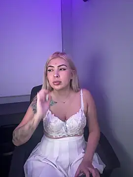 دردشة Megan_sexrosse الجنسية المباشرة