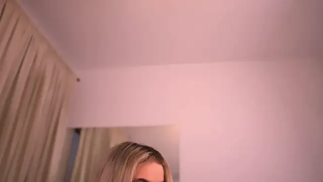 KylieJoyce Webcam show