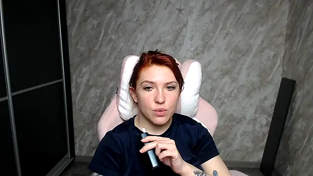 แชท XXX สดของ Reginasmilee