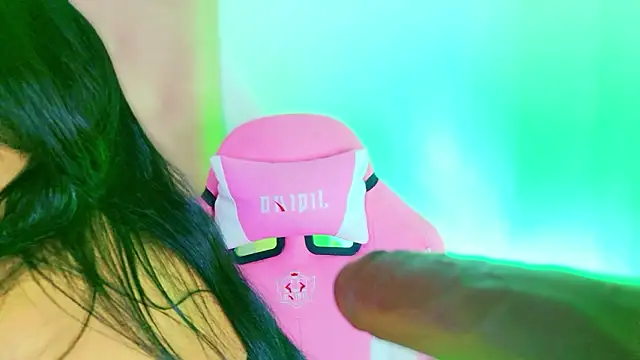 Chat XXX en directo de CharlootteEvans