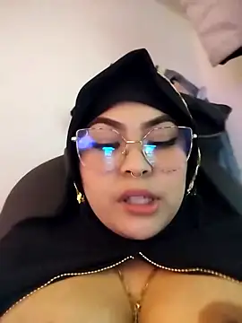 Elinaax's Live XXX Chat