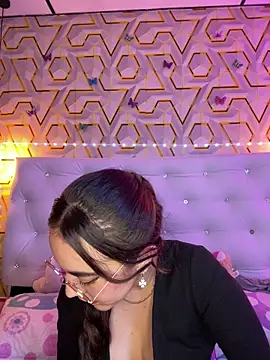 MelanyyJhonson15のライブXXXチャット