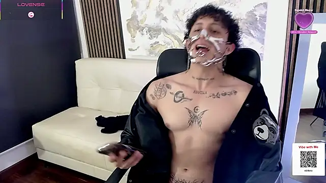 Jay_Taylor1_ Show Webcam