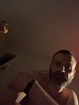 Wichoneisit's Live XXX Chat