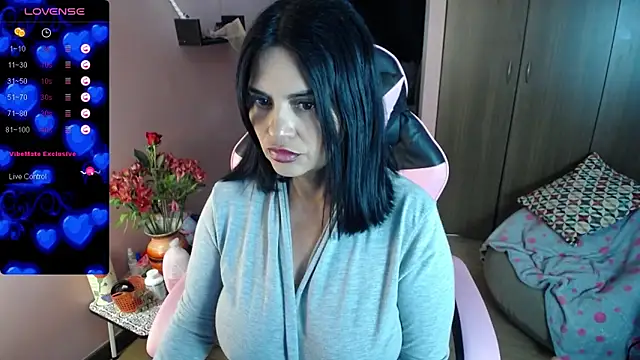 paolagomez_ Chat XXX in diretta