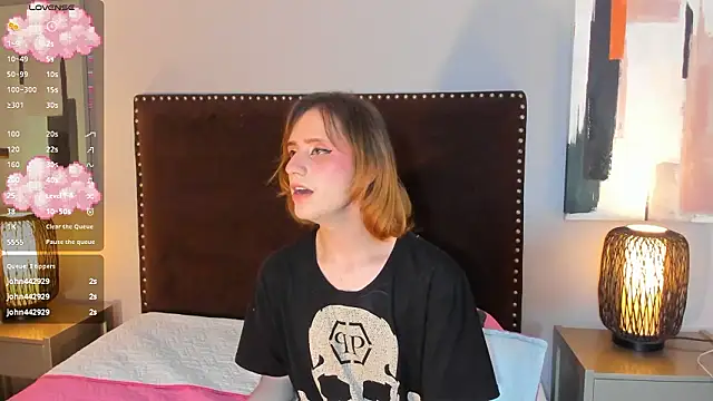 seraphine_star Pertunjukan Webcam