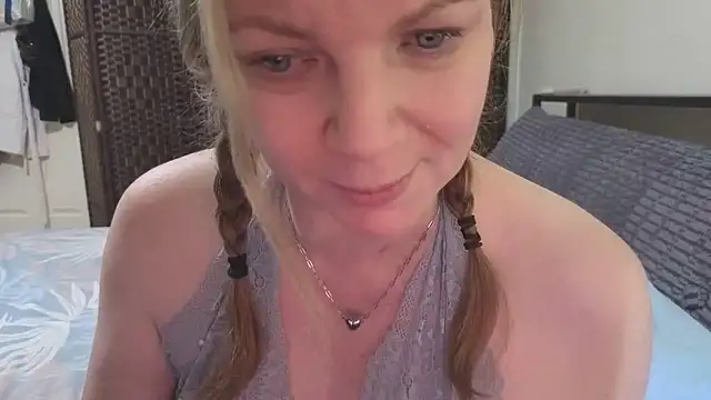 l4dyc4pricorn76 Webcam Show