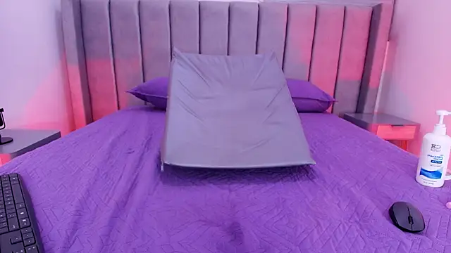 freyhasmith_ Chat XXX in diretta