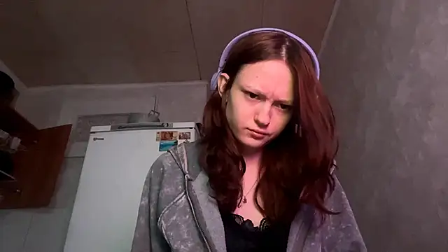 HousedMudのウェブカメラショー