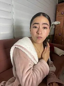 CatalinaSantana_Pink Webcamshow