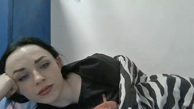 Trinsy_Love Live XXX Chat