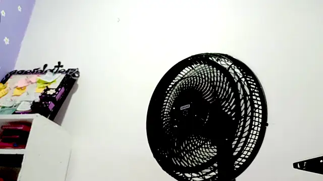 PetiteIvoryQueen19 Live XXX-Chat