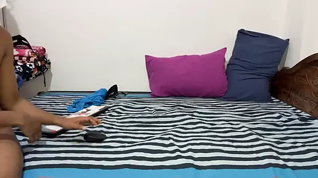 ShayanLK's Live XXX Chat