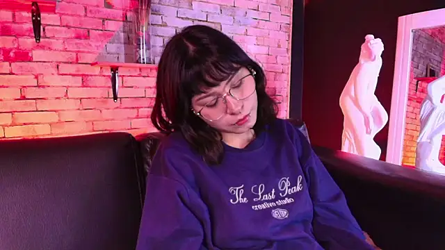 kitty_malach's Live XXX Chat