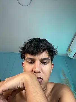 Leo_Savage_ Adlı Modelin Canlı XXX Sohbeti