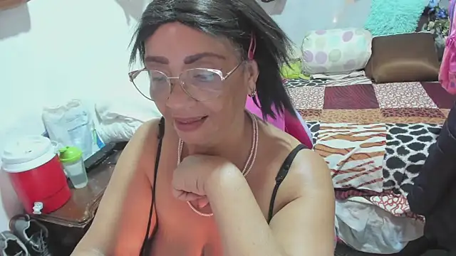 Mrs_mommy_ Live XXX-chat