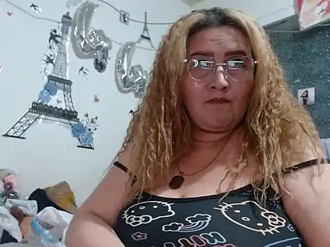 Perla1981-- লাইভ XXX চ্যাট