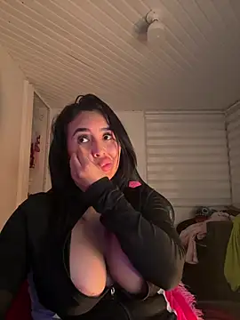 Anily_Lovely Adlı Modelin Web Kamerası Şovu