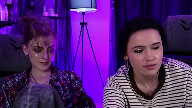 KiraMontoya's Live XXX Chat