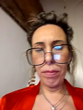 Živý XXX chat Savage_83