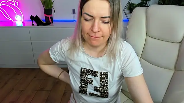 แชท XXX สดของ Anna_Snows