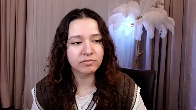 _M1ra_ লাইভ XXX চ্যাট