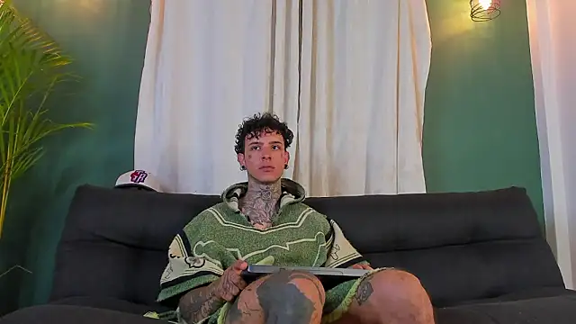 Aron_ford live XXX chat